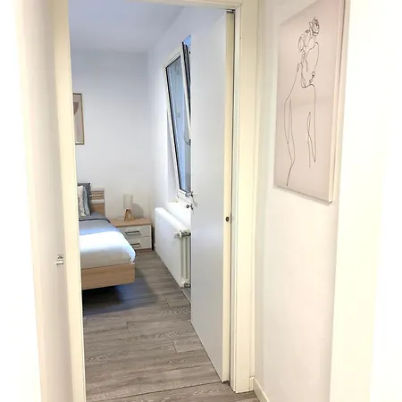 The Lakeside - Strategic Position! Appartement *